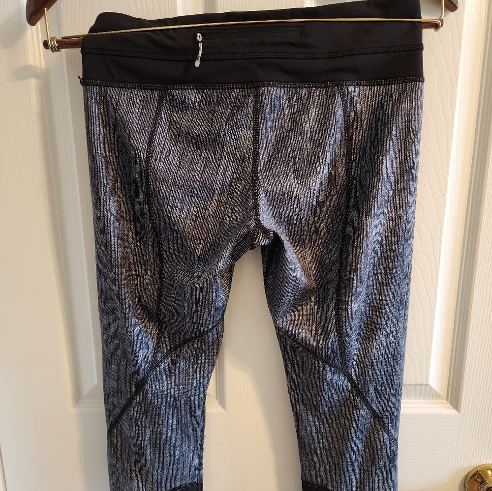 Lululemon crop leggings